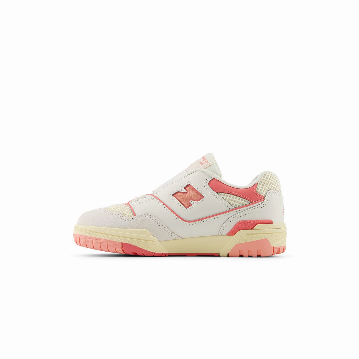 Kids 550 'Desert Pink' New Balance sneaker close-ups