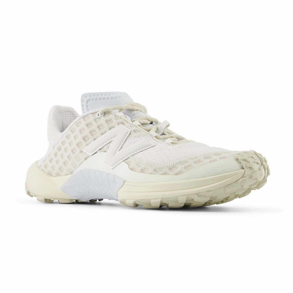 M10L 'Angora White' New Balance sneaker close-ups