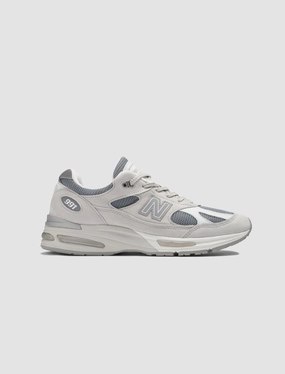 MADE IN UK 991 V2 "NIMBUS CLOUD" new balance trending sneaker styles