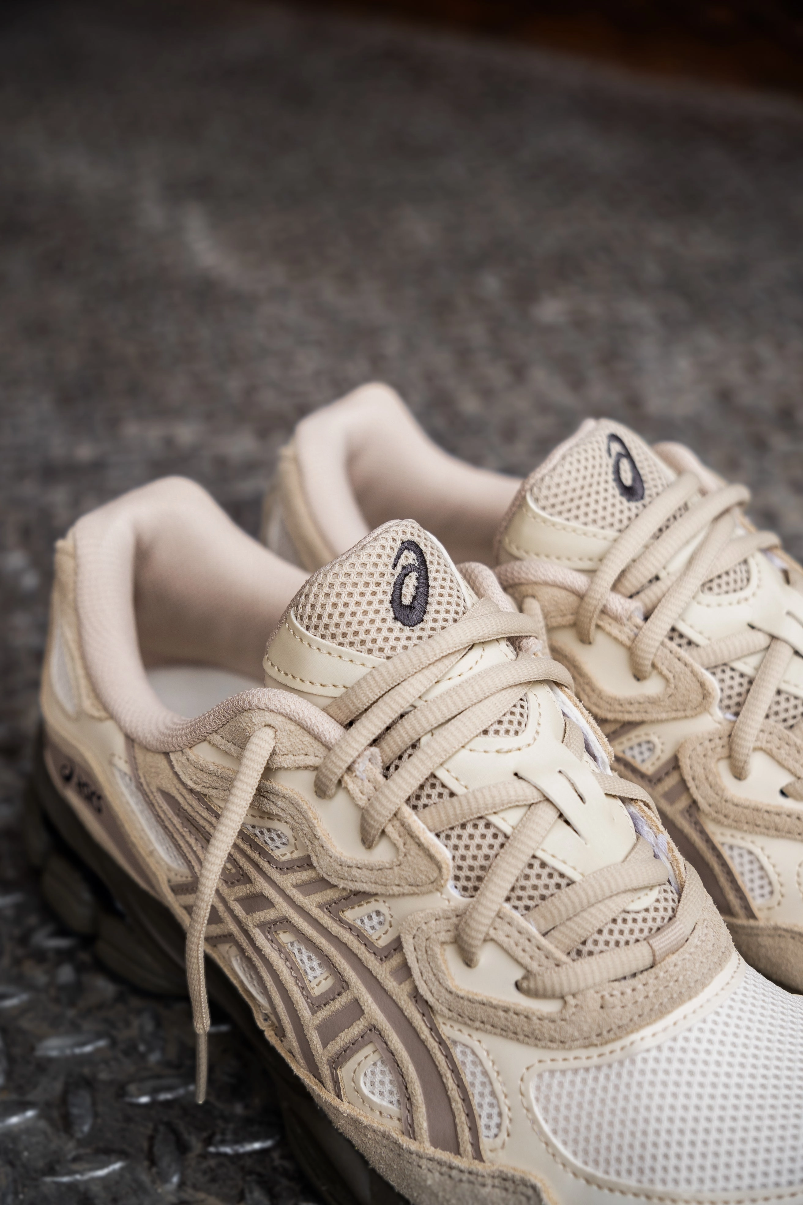 Mens Asics Gel-NYC (Cream/Putty) running shoe close-up shots