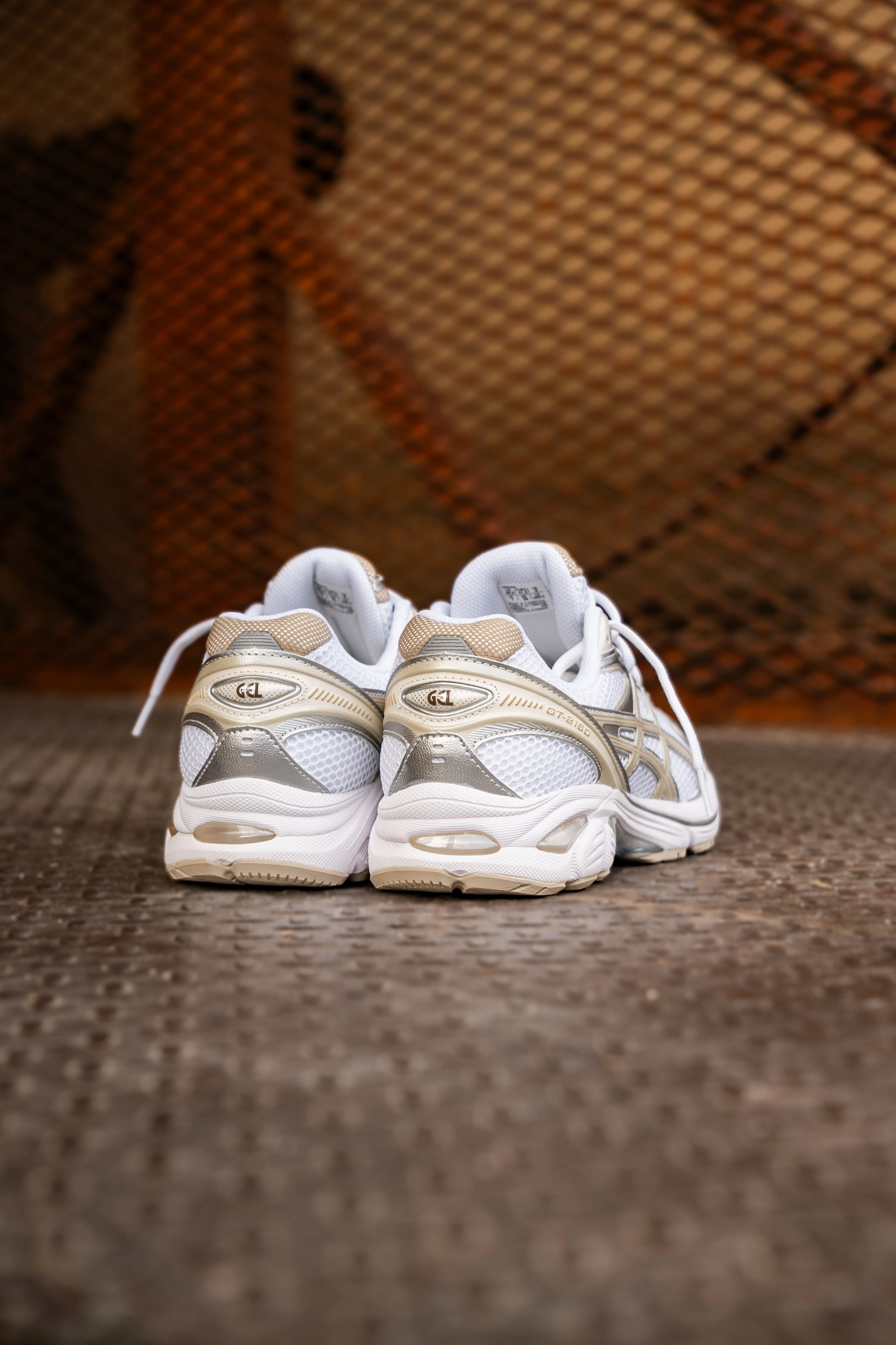 Mens Asics GT-2160 (White/Putty) running shoe close-up shots