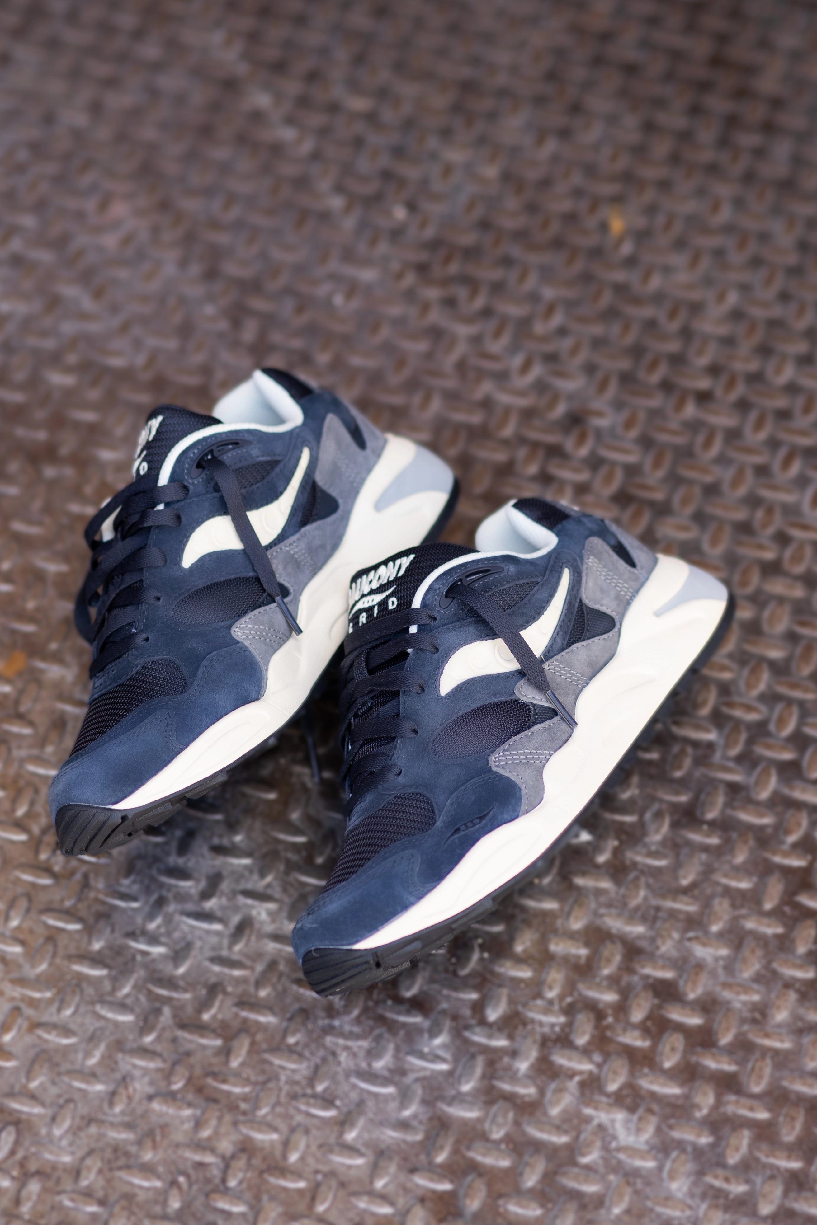 Mens Saucony Grid Shadow 2 (Navy/Cream) Saucony versatile athletic footwear
