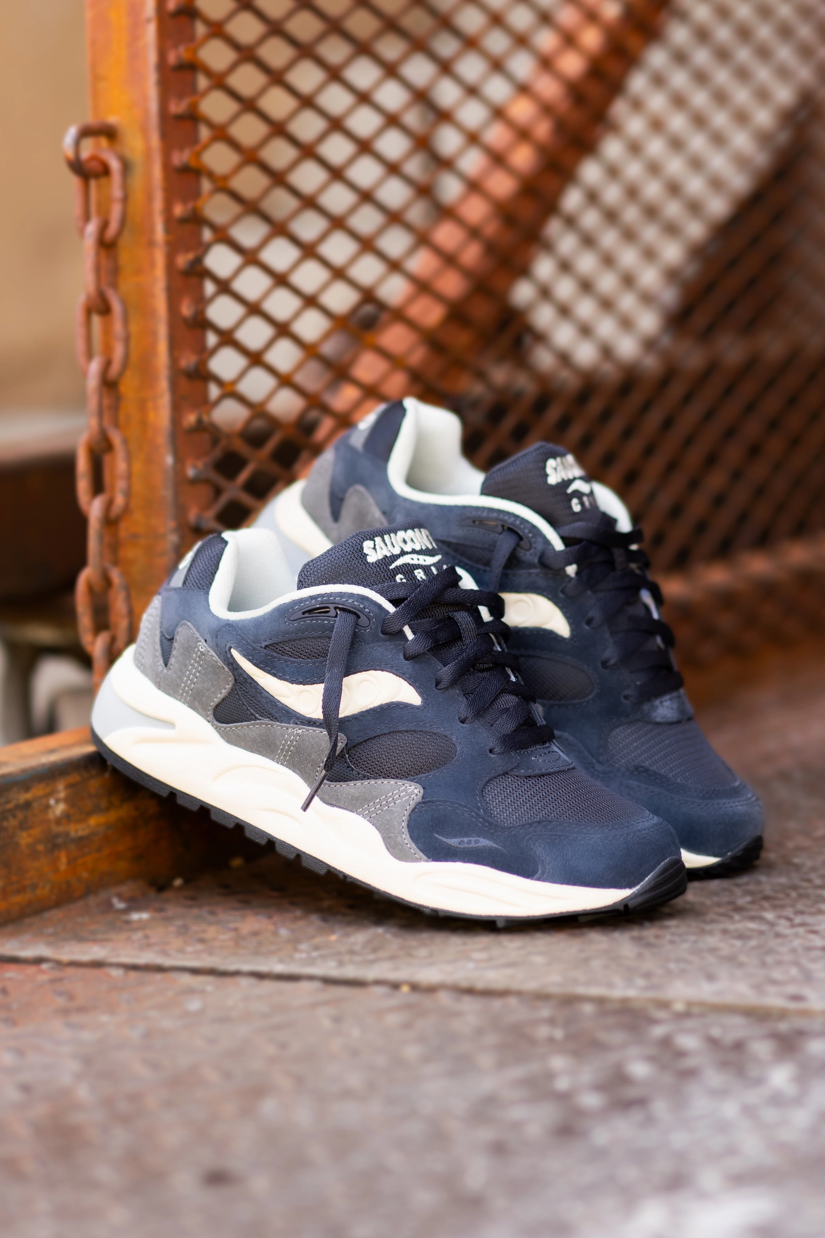 Mens Saucony Grid Shadow 2 (Navy/Cream) Saucony versatile athletic footwear