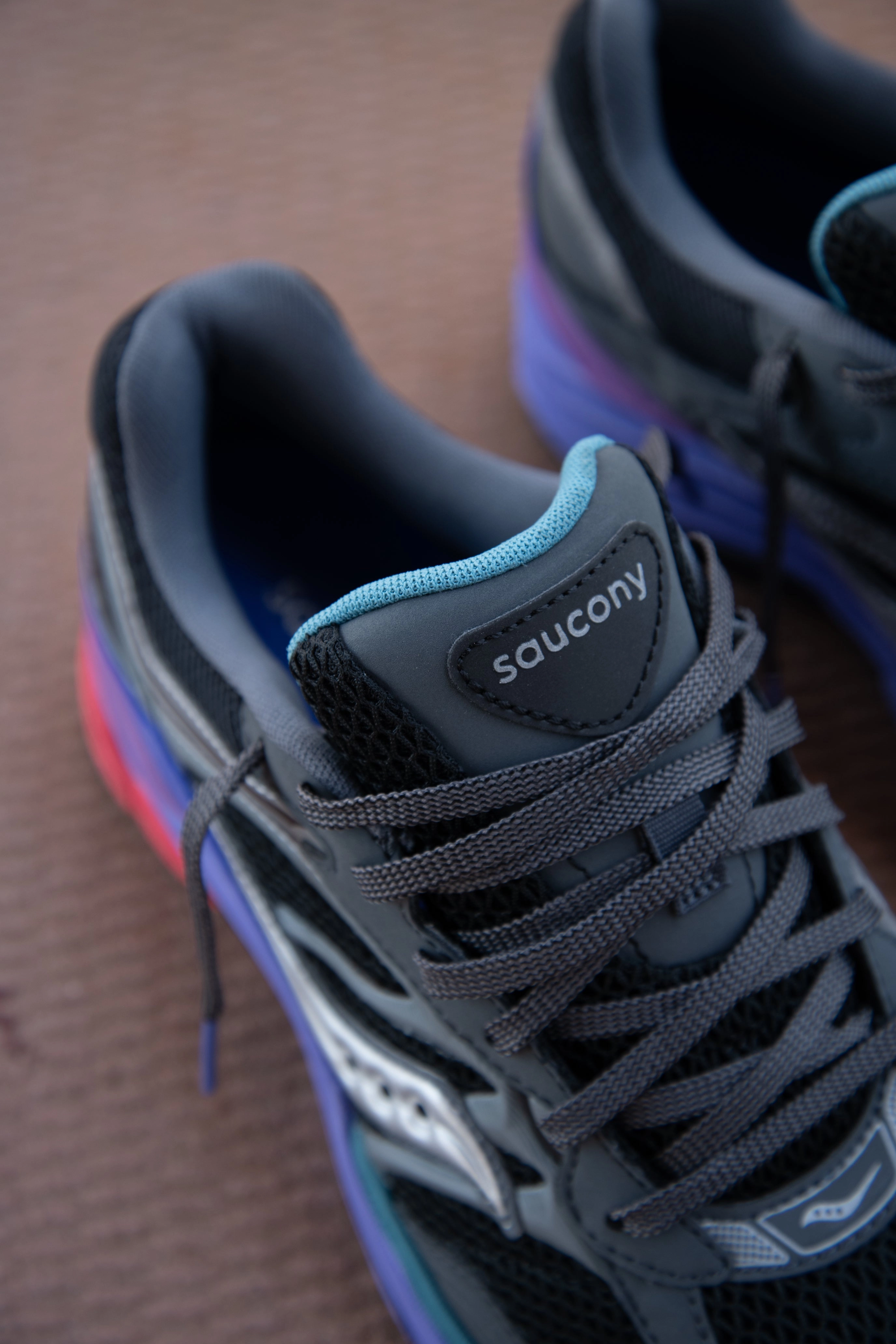 Mens Saucony ProGrid Omni 9 Galaxy (Black/Multi) Saucony versatile athletic footwear