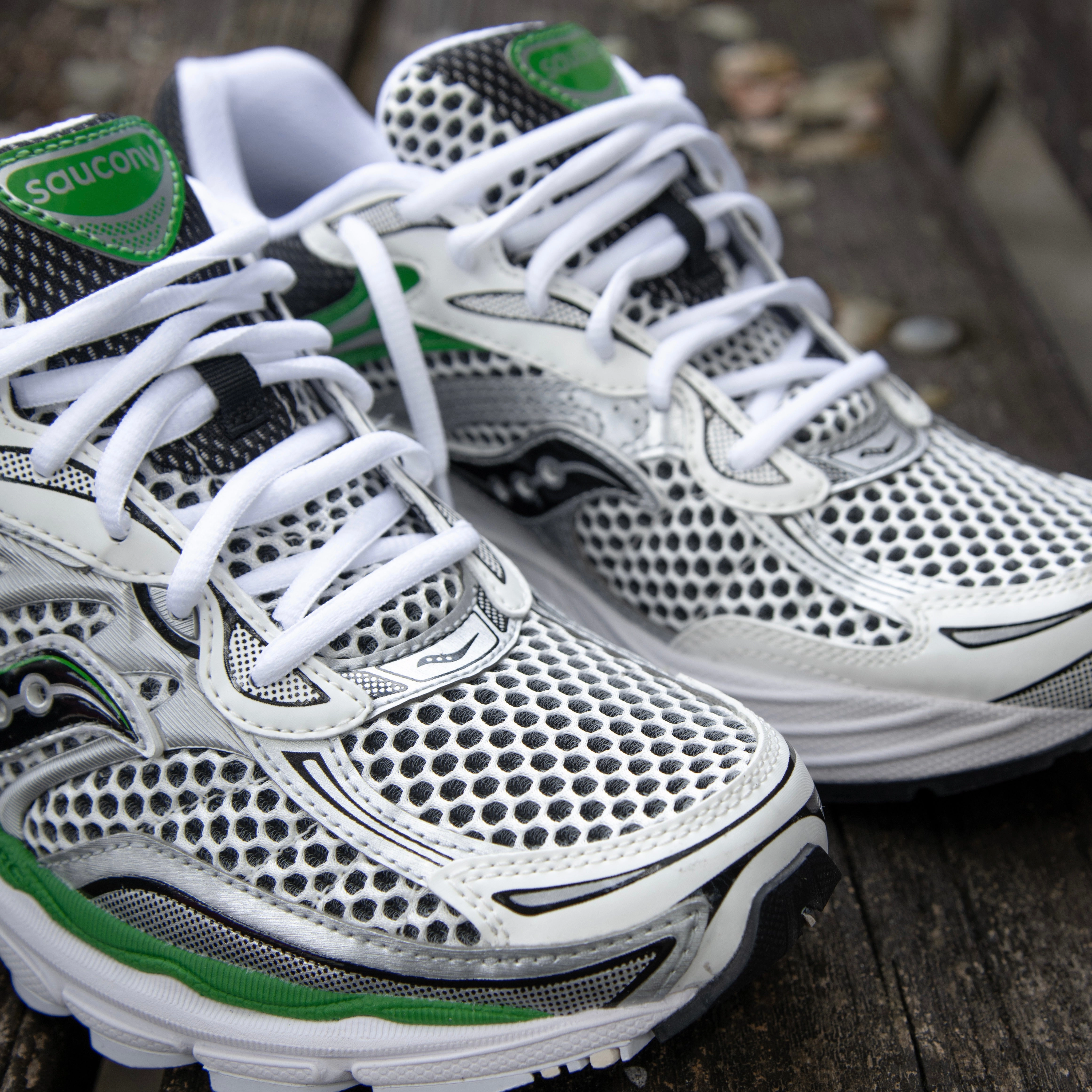 Mens Saucony ProGrid Omni 9 (Silver/Green) Saucony versatile athletic footwear