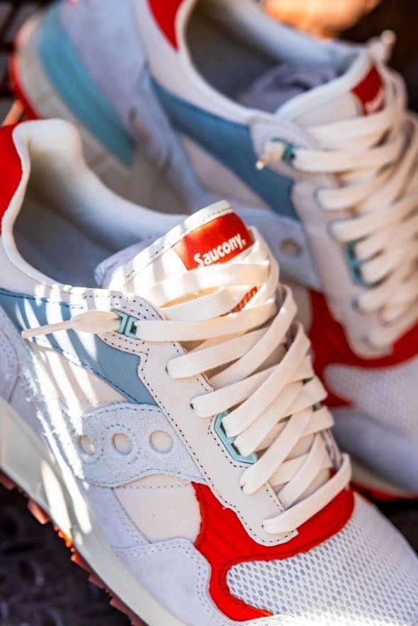 Mens Saucony Shadow 5000 (Light Beige/Mint) Saucony versatile athletic footwear