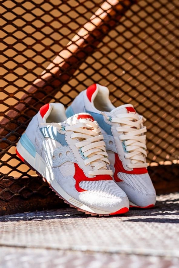 Mens Saucony Shadow 5000 (Light Beige/Mint) Saucony versatile athletic footwear