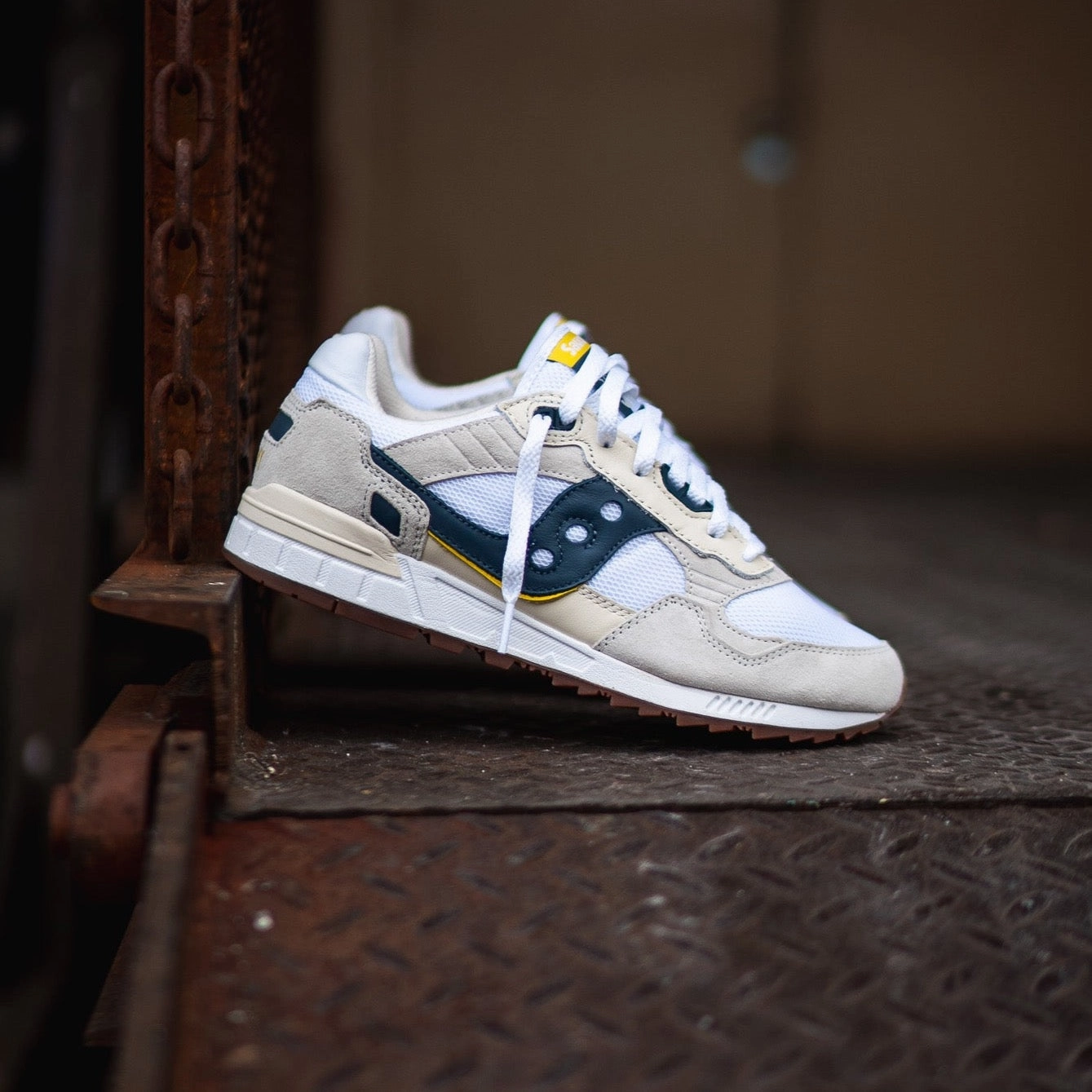 Mens Saucony Shadow 5000 (White/Navy) Saucony all-day comfort athletic sneakers
