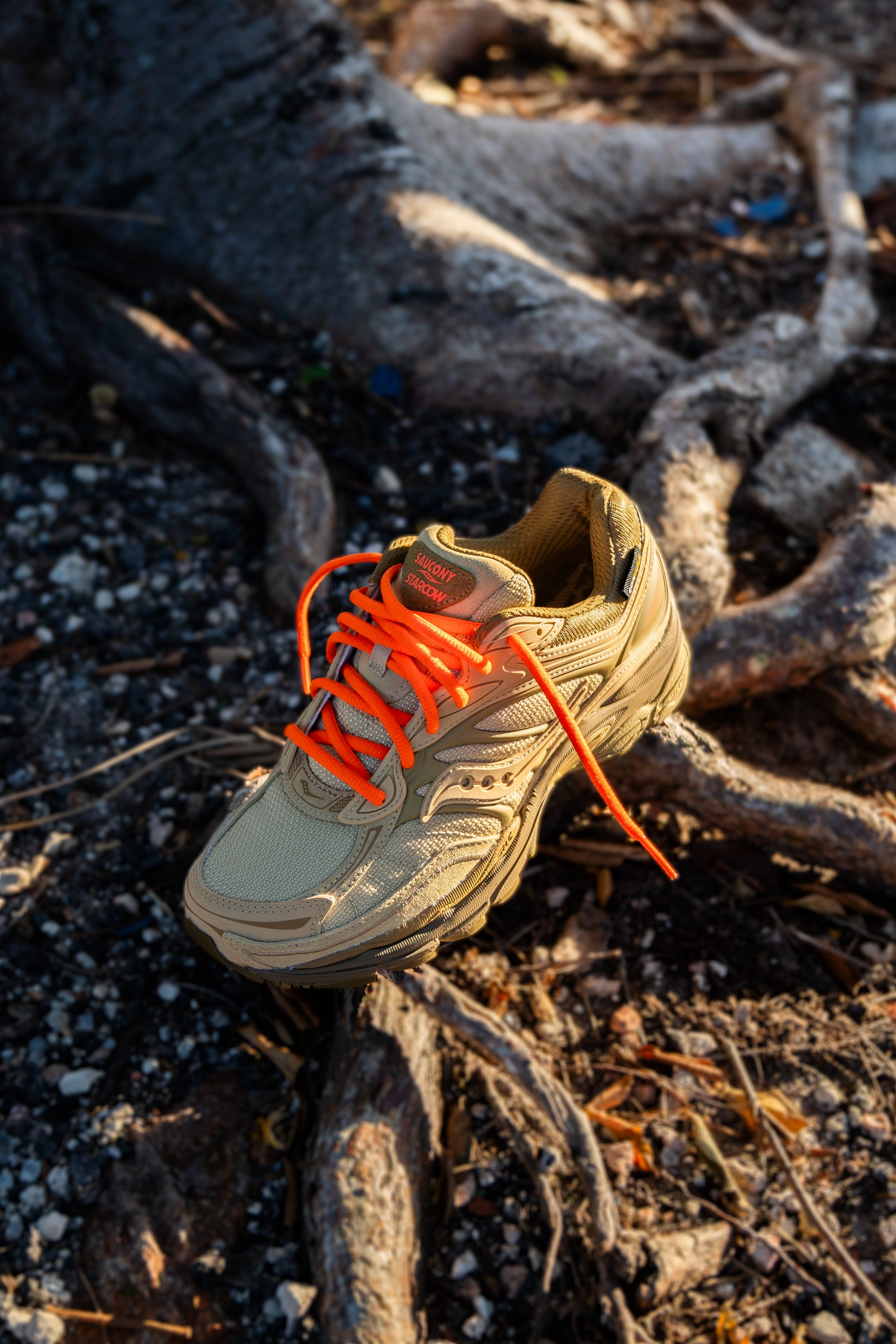 Mens Saucony x Starcow ProGrid Omni 9 (Beige/Tan) Saucony versatile athletic footwear