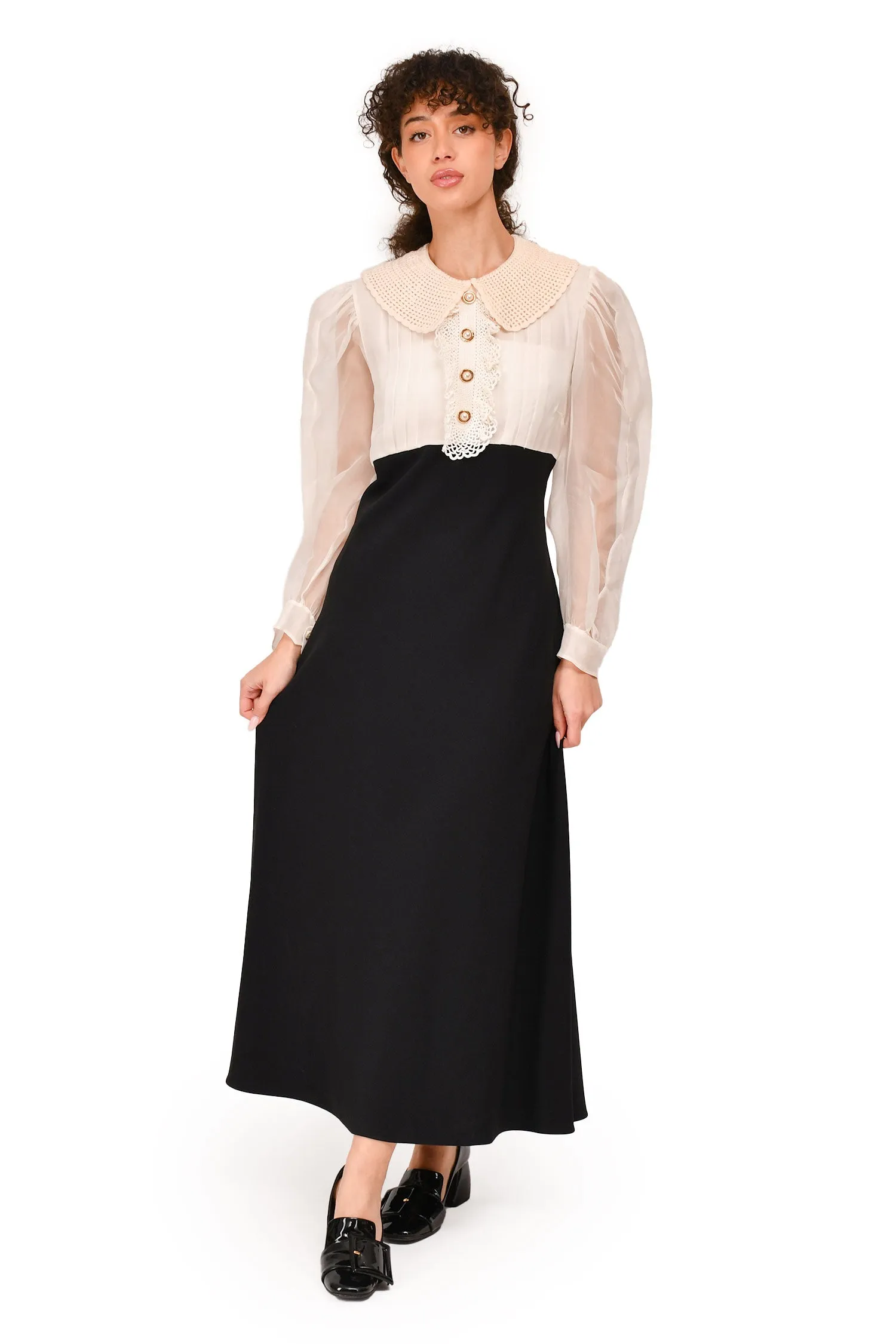 Miu Miu 2021 Black/White Crochet Peter Pan Collared Pearl Detail Dress Size 42
