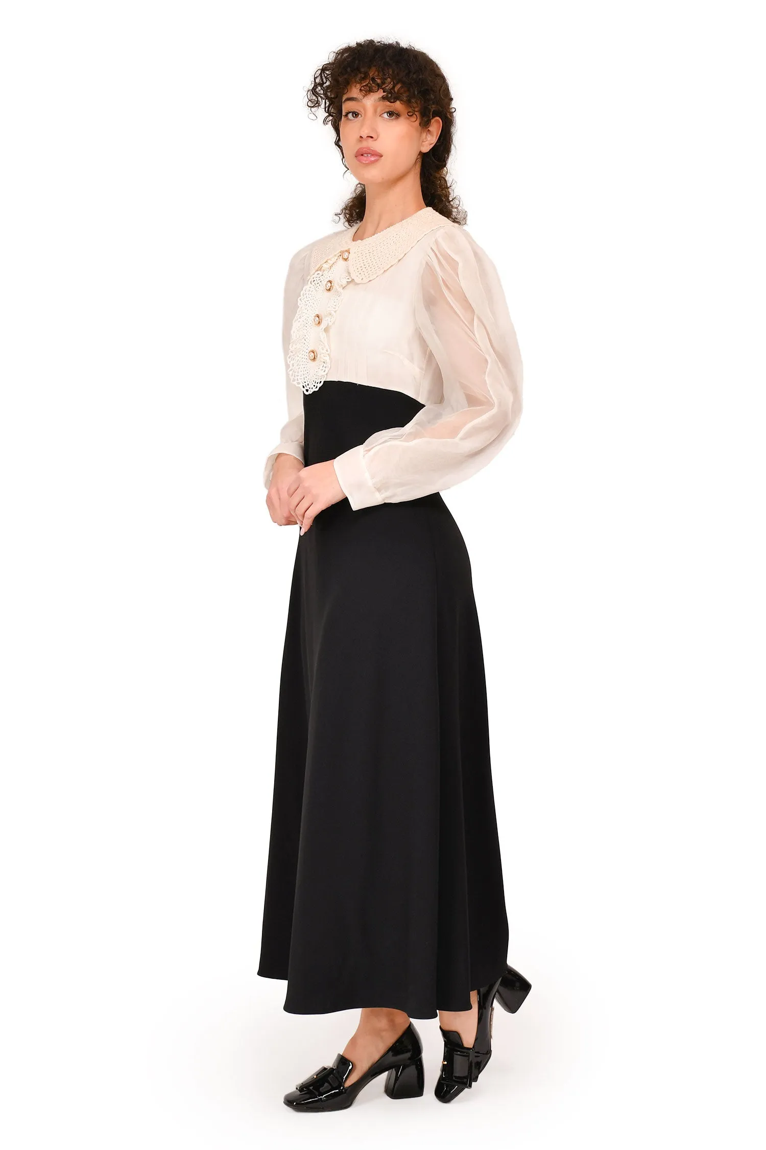 Miu Miu 2021 Black/White Crochet Peter Pan Collared Pearl Detail Dress Size 42