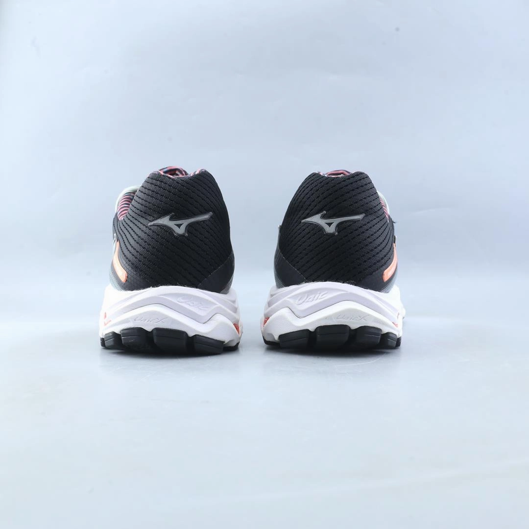 MIZUNO WAVE INSPIRE 15 Mizuno sport shoe styles