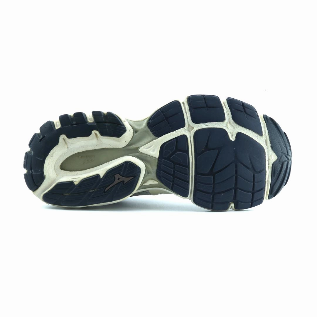MIZUNO WAVE INSPIRE 16 Mizuno sport shoe styles