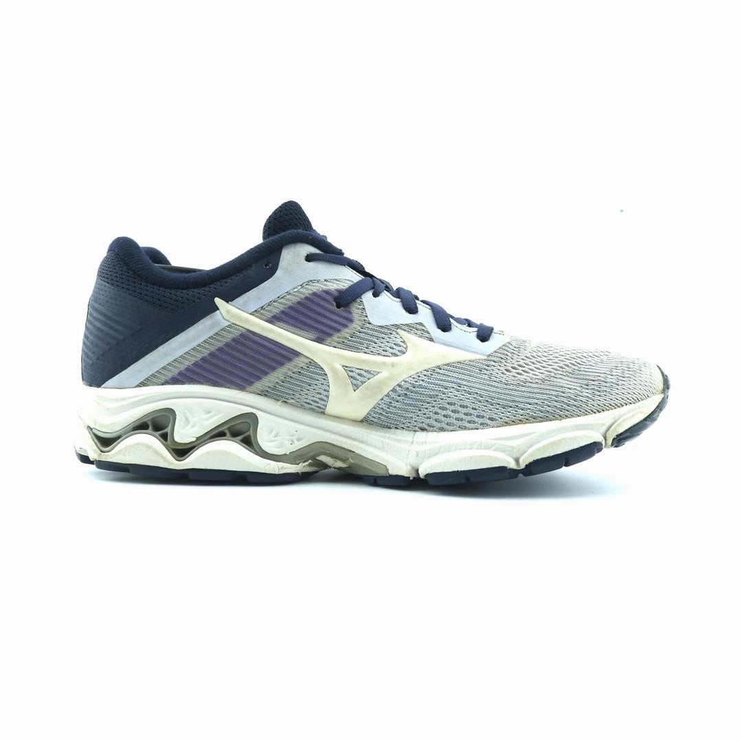 MIZUNO WAVE INSPIRE 16 Mizuno sport shoe styles