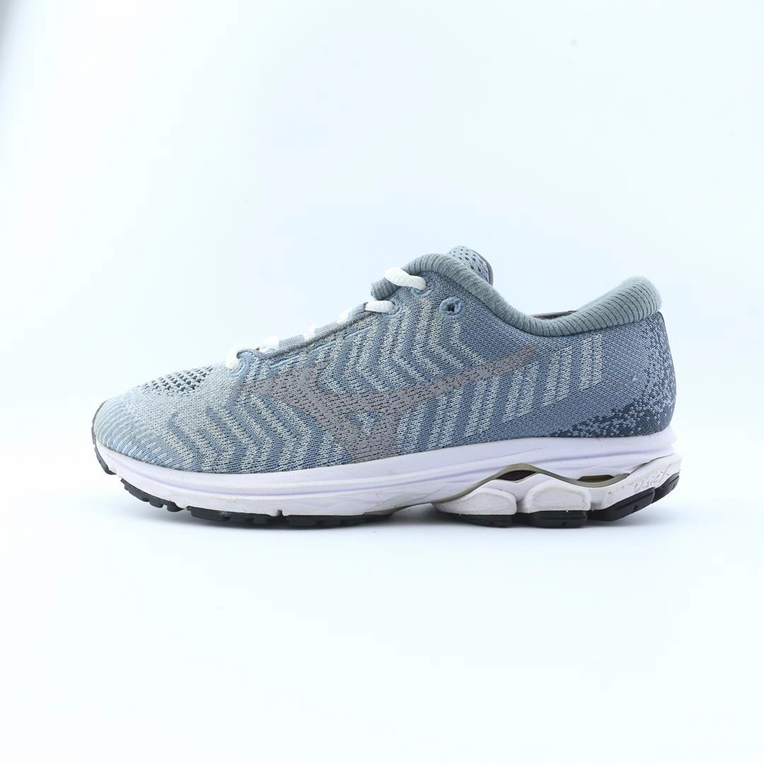 MIZUNO WAVE RIDER WAVEKNIT 3 Mizuno sporty athletic shoe styles