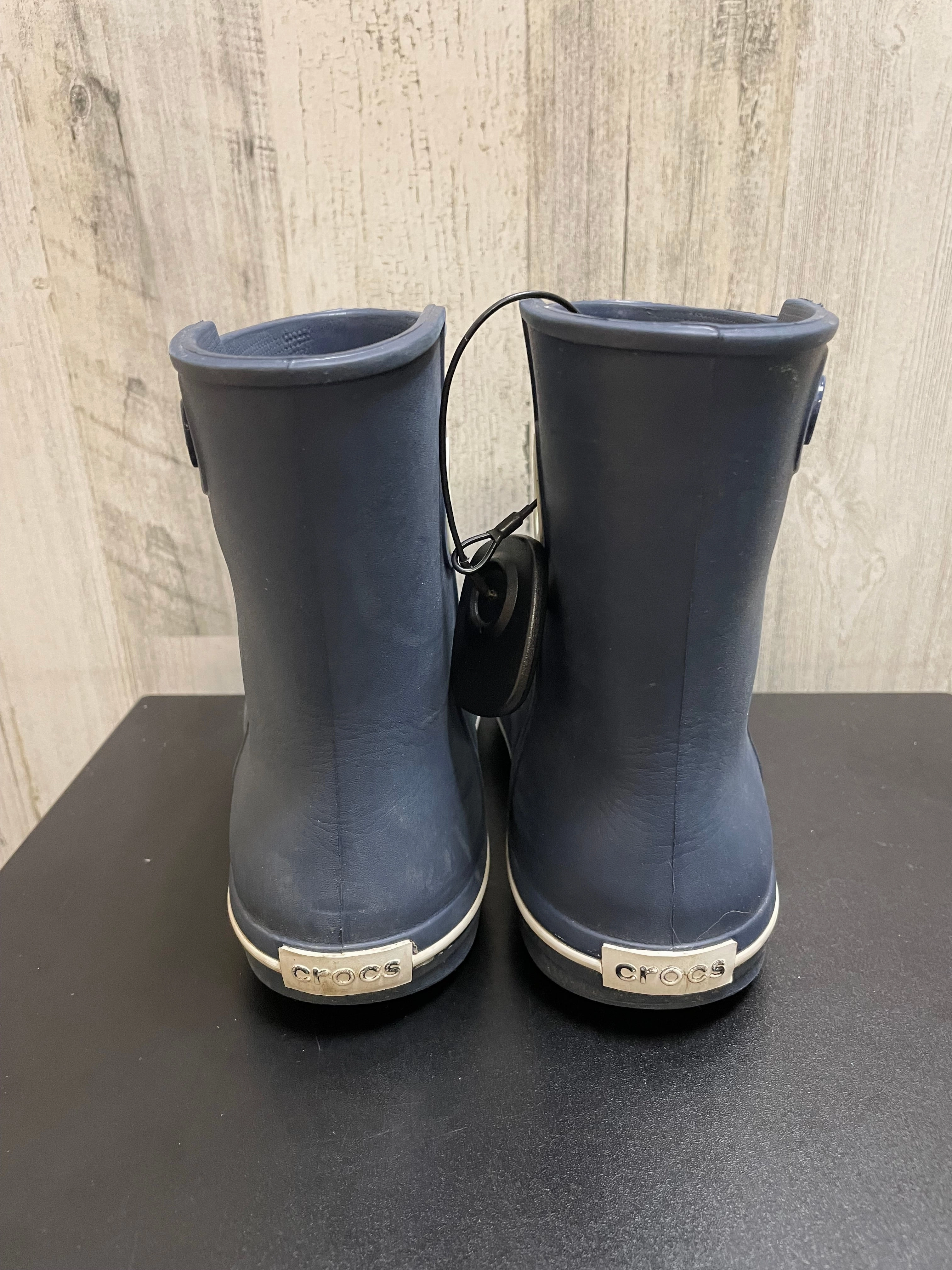 Navy Boots Ankle Flats Crocs, Size 6 Lightweight Clogs