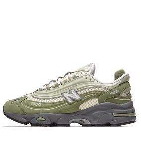 New Balance 1000 - Dark Olivine/Sea Salt New Balance casual trainers with arch support