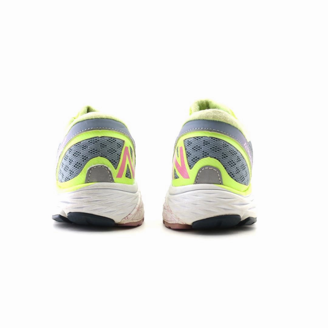 NEW BALANCE 1260 V5 retro New Balance shoe shots