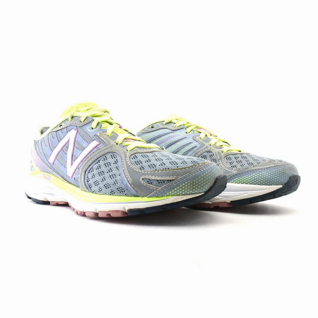 NEW BALANCE 1260 V5 retro New Balance shoe shots