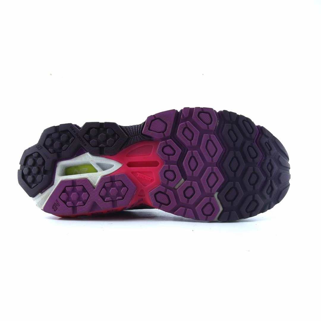 NEW BALANCE 1340 V2 New Balance casual shoe looks