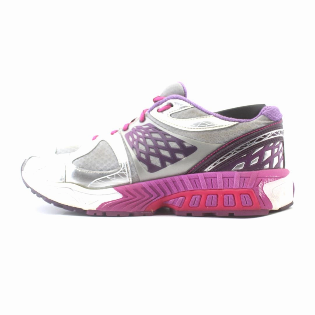 NEW BALANCE 1340V2 retro New Balance shoe shots