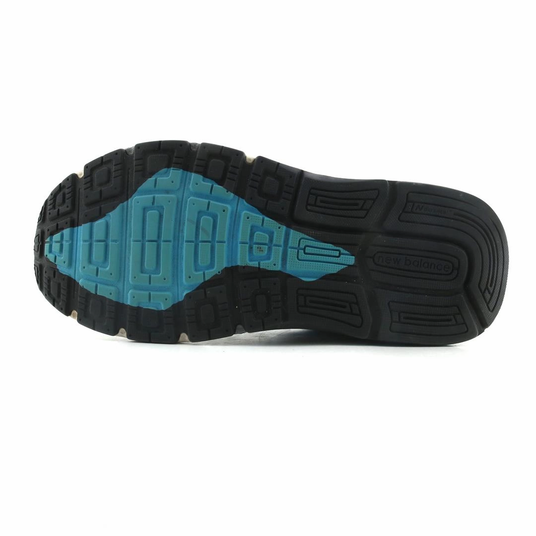 NEW BALANCE 1540V3 New Balance casual shoe looks