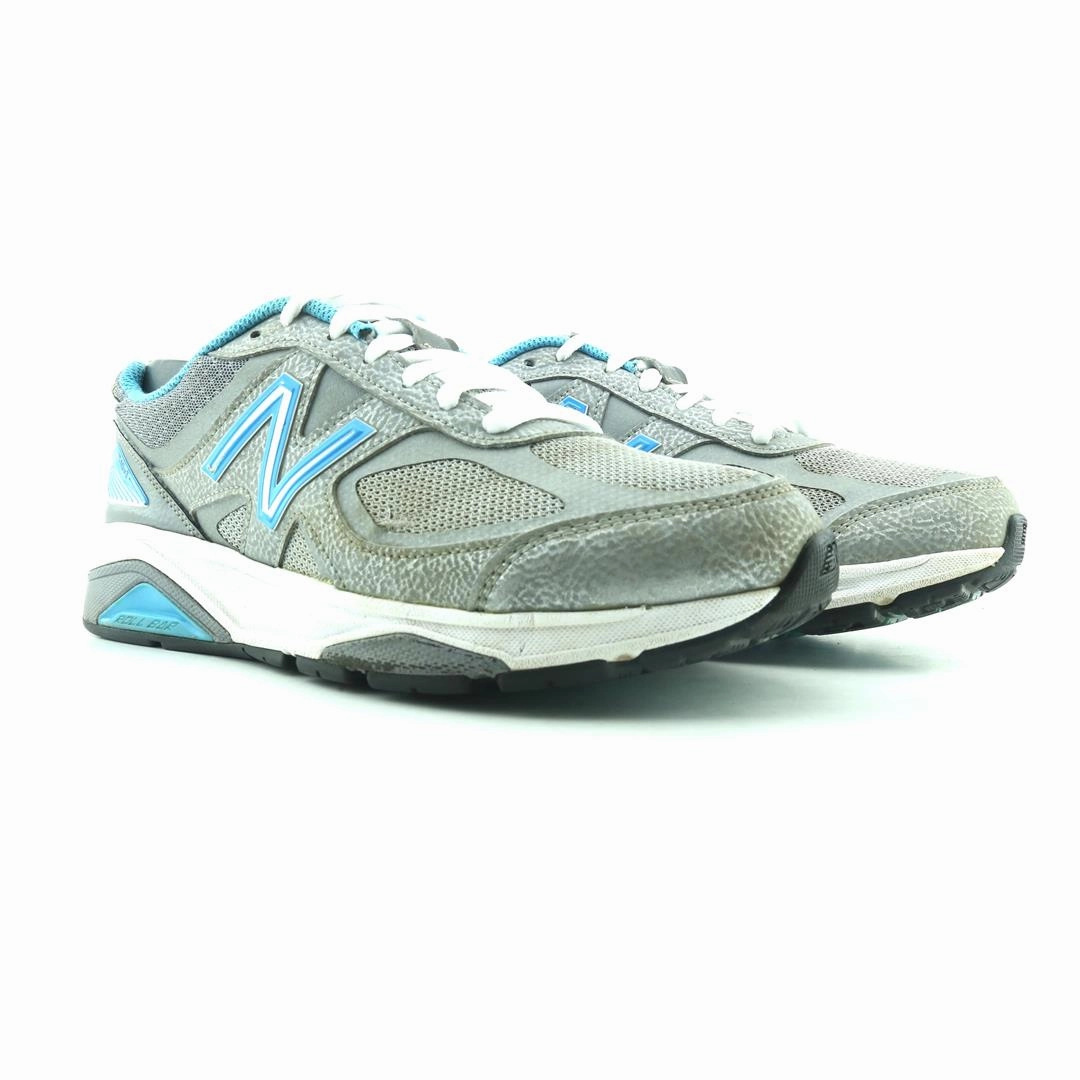NEW BALANCE 1540V3 New Balance casual shoe looks