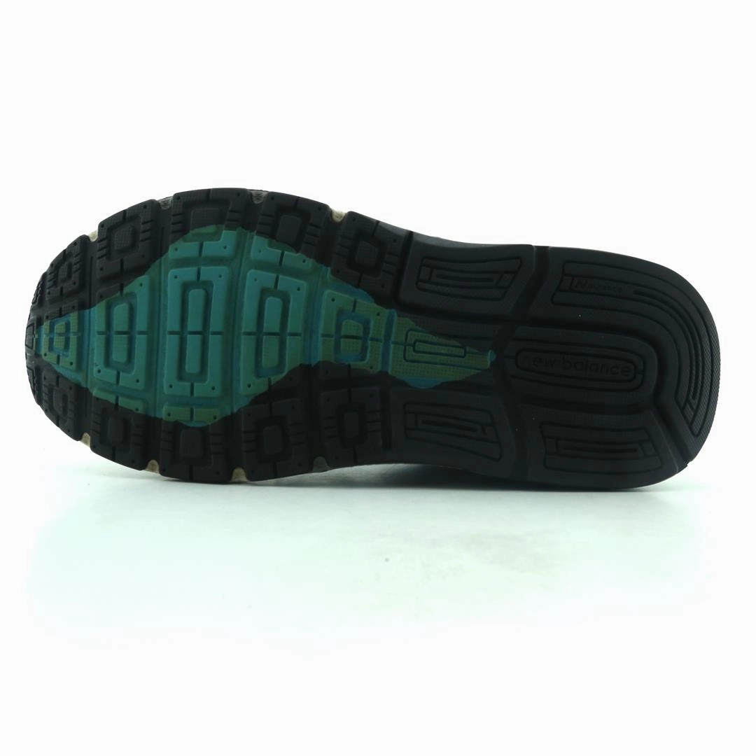 NEW BALANCE 1540V3 New Balance casual shoe looks