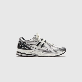 New Balance 1906R - Silver Metallic / Black / Sea Salt new balance new release comfortable sneakers