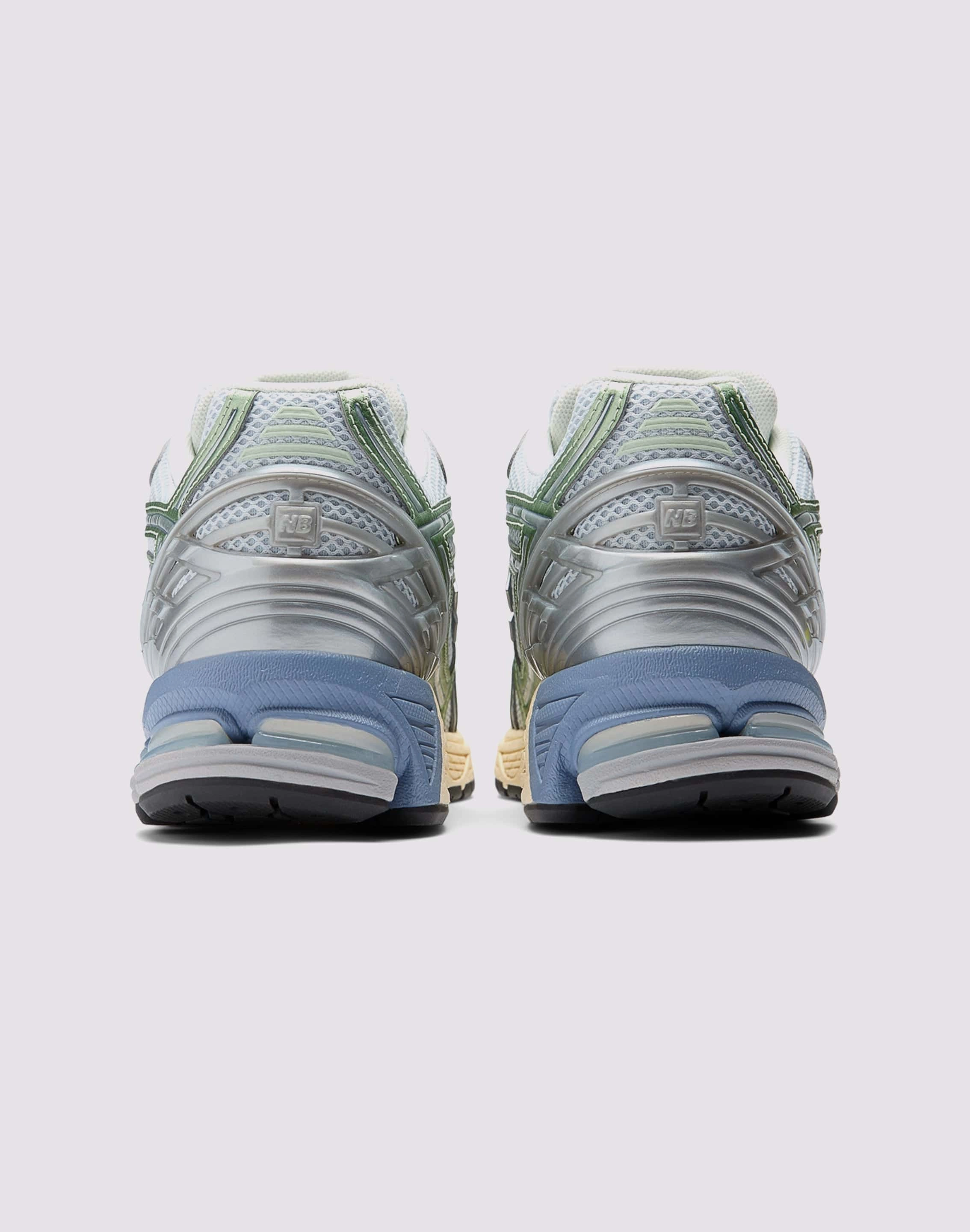 New Balance 1906R Cushioned Shoes