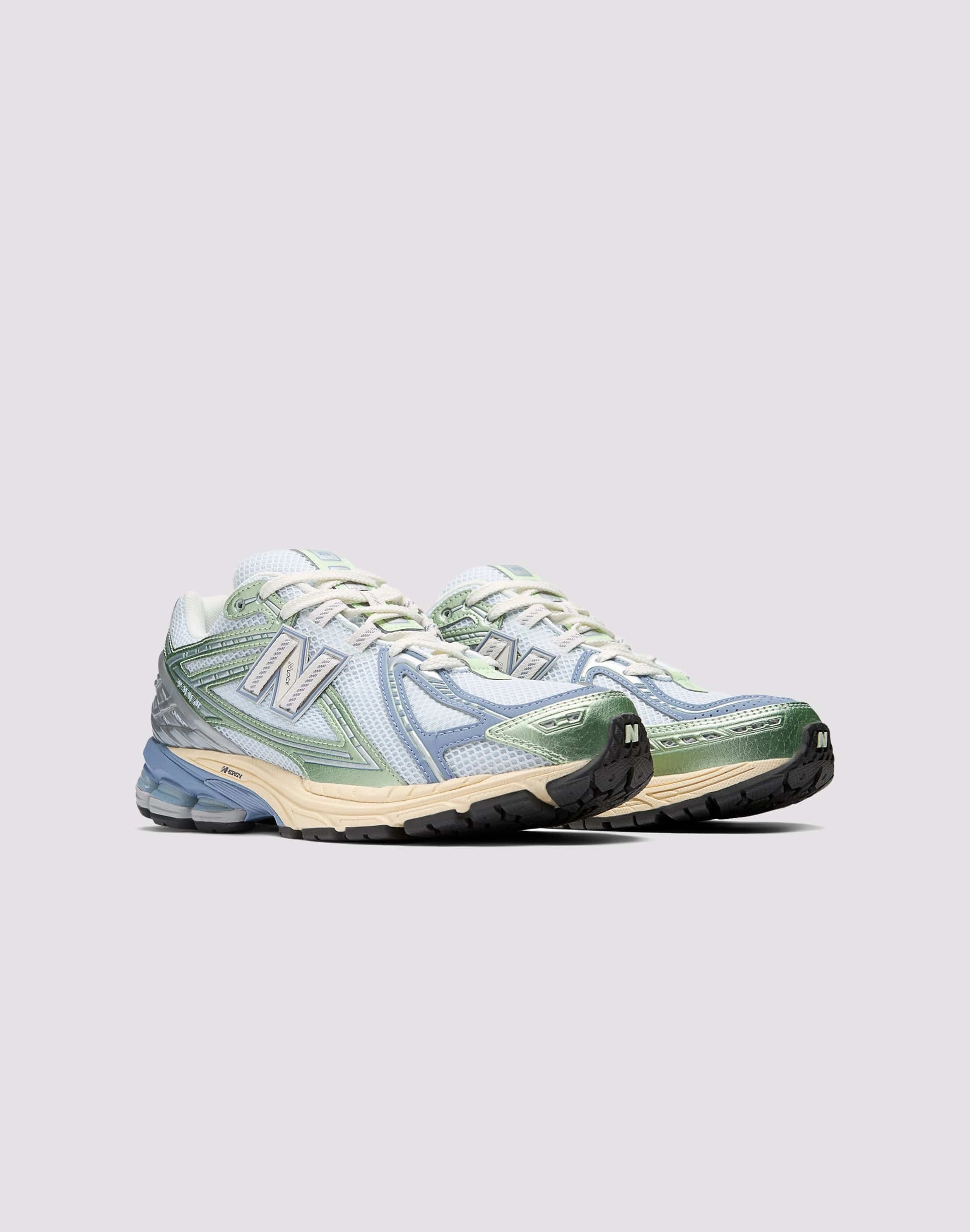 New Balance 1906R Cushioned Shoes