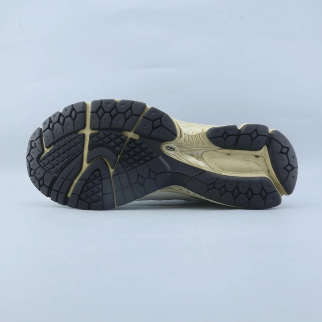 NEW BALANCE 1906R New Balance trainer visuals