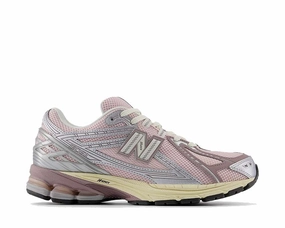 New Balance 1906R "Rose Sugar" New Balance shoes with classic athletic silhouette