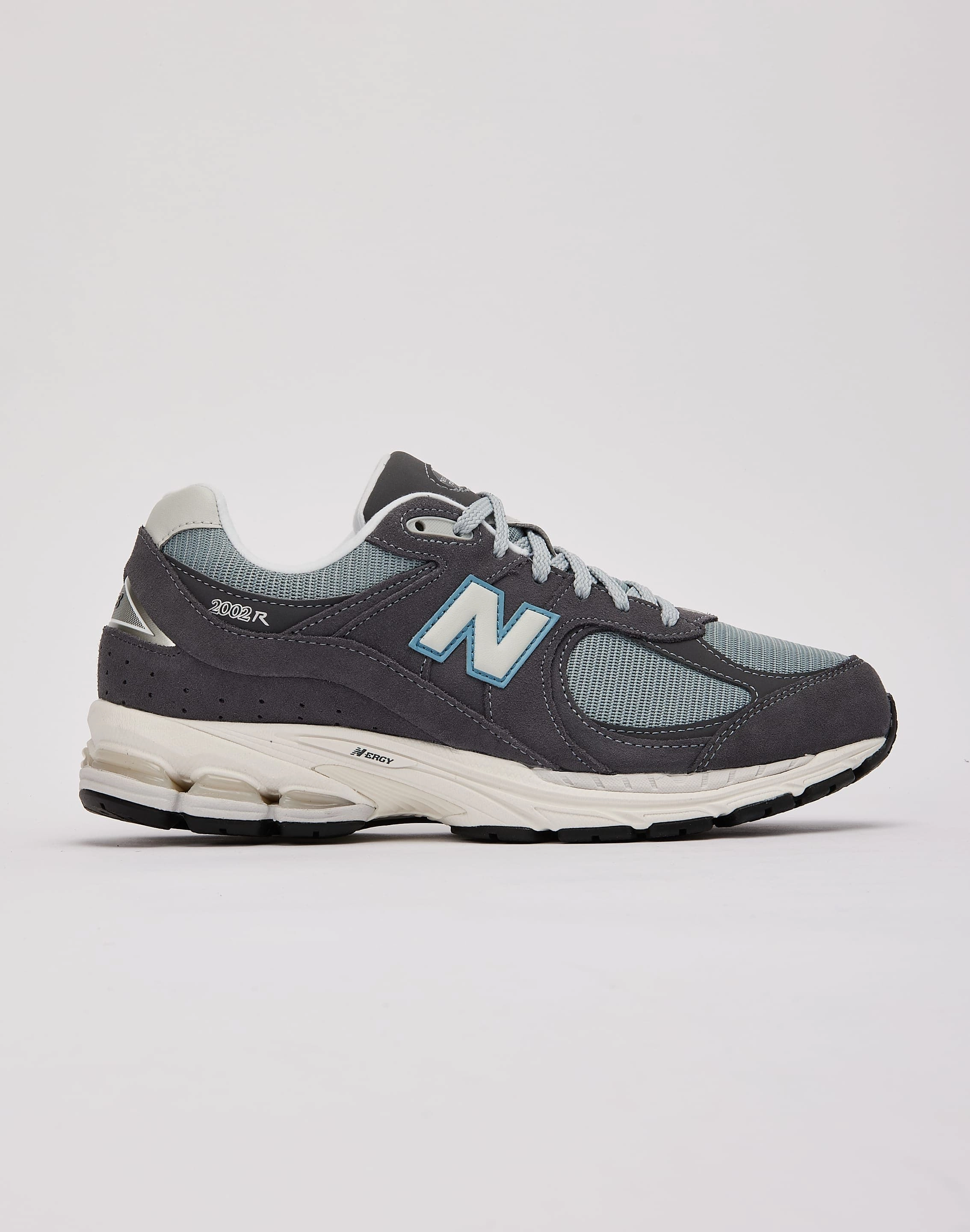 New Balance 2002R New Balance sneakers with cushioned midsoles