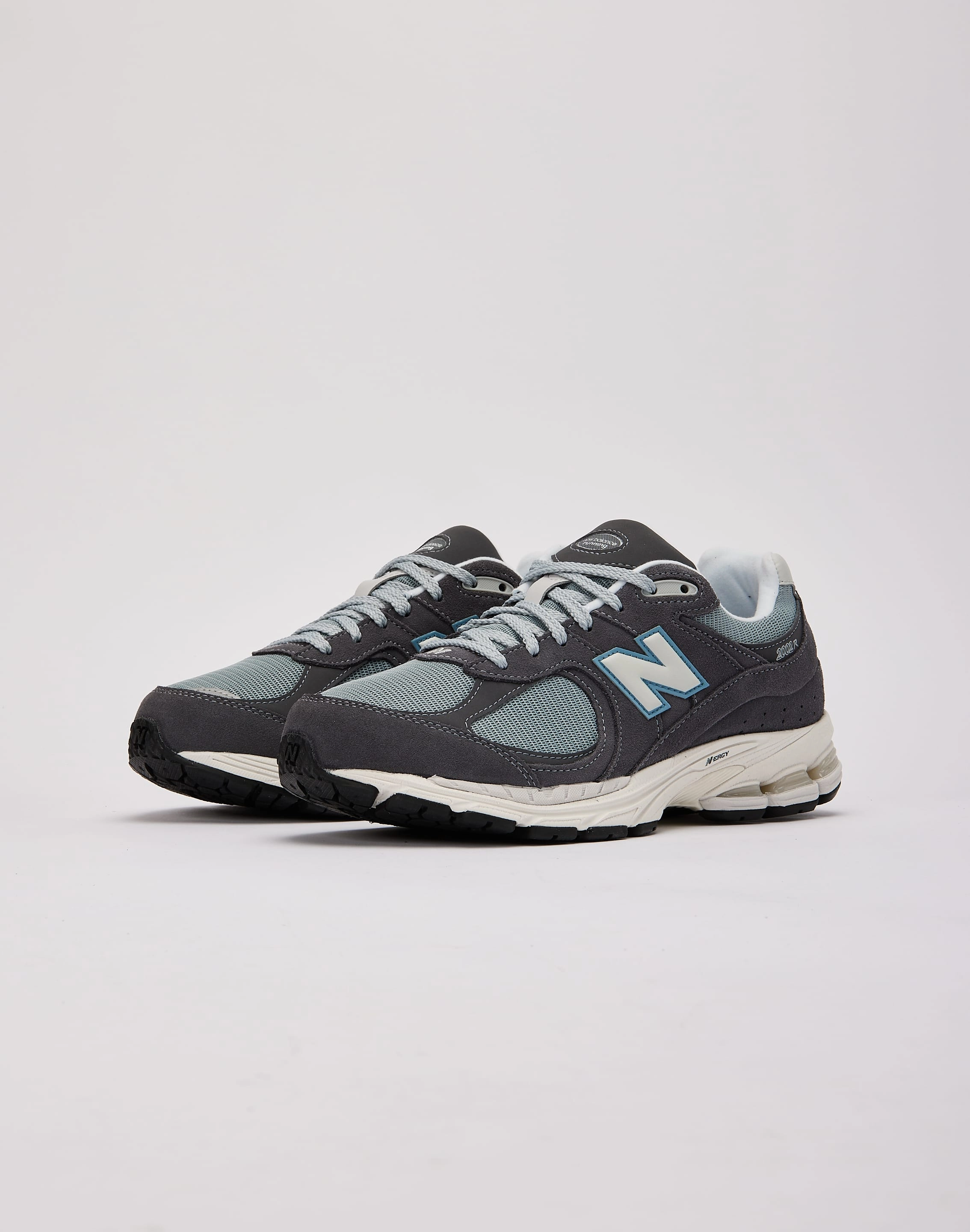 New Balance 2002R Cushioned Shoes