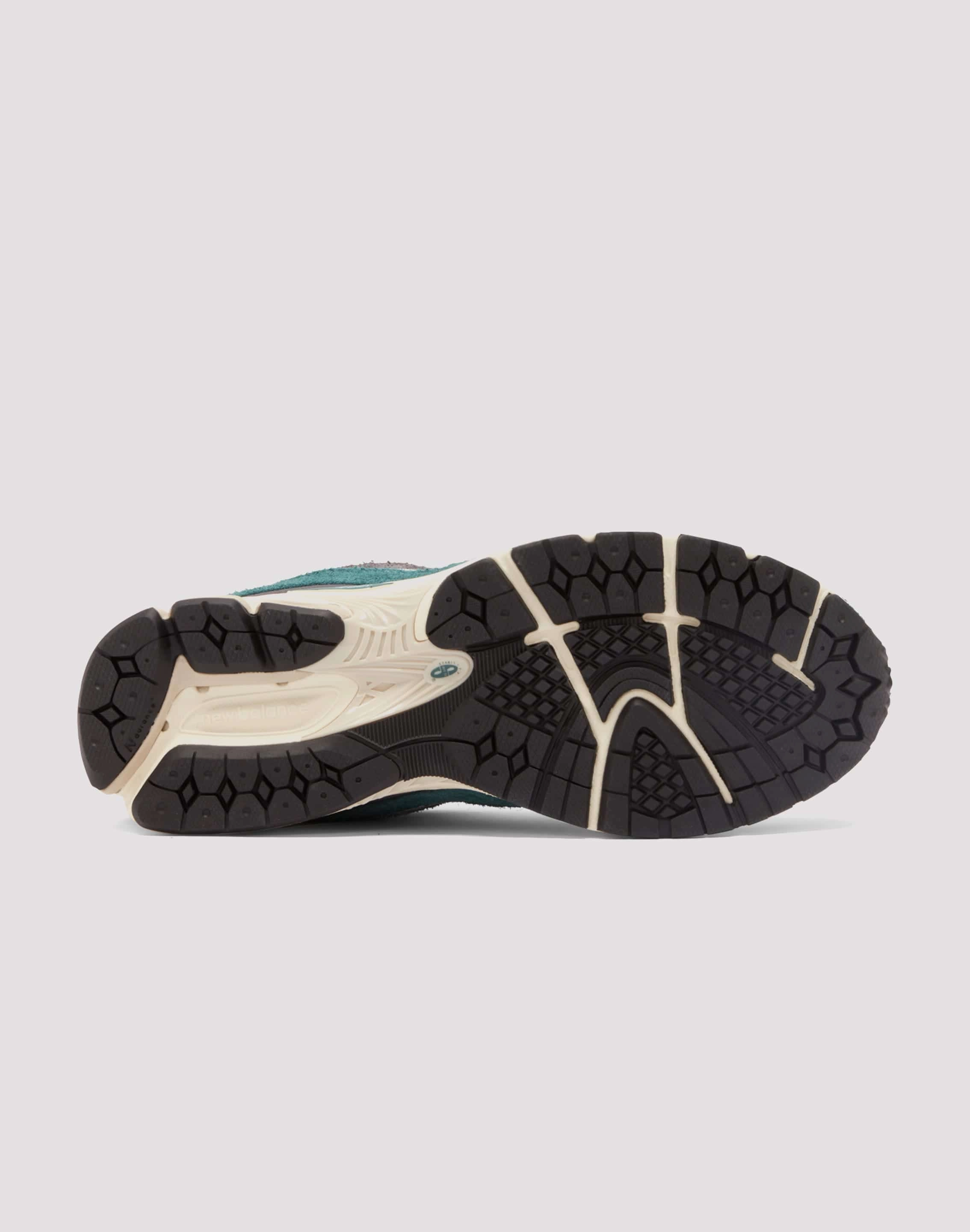 New Balance 2002R Cushioned Shoes