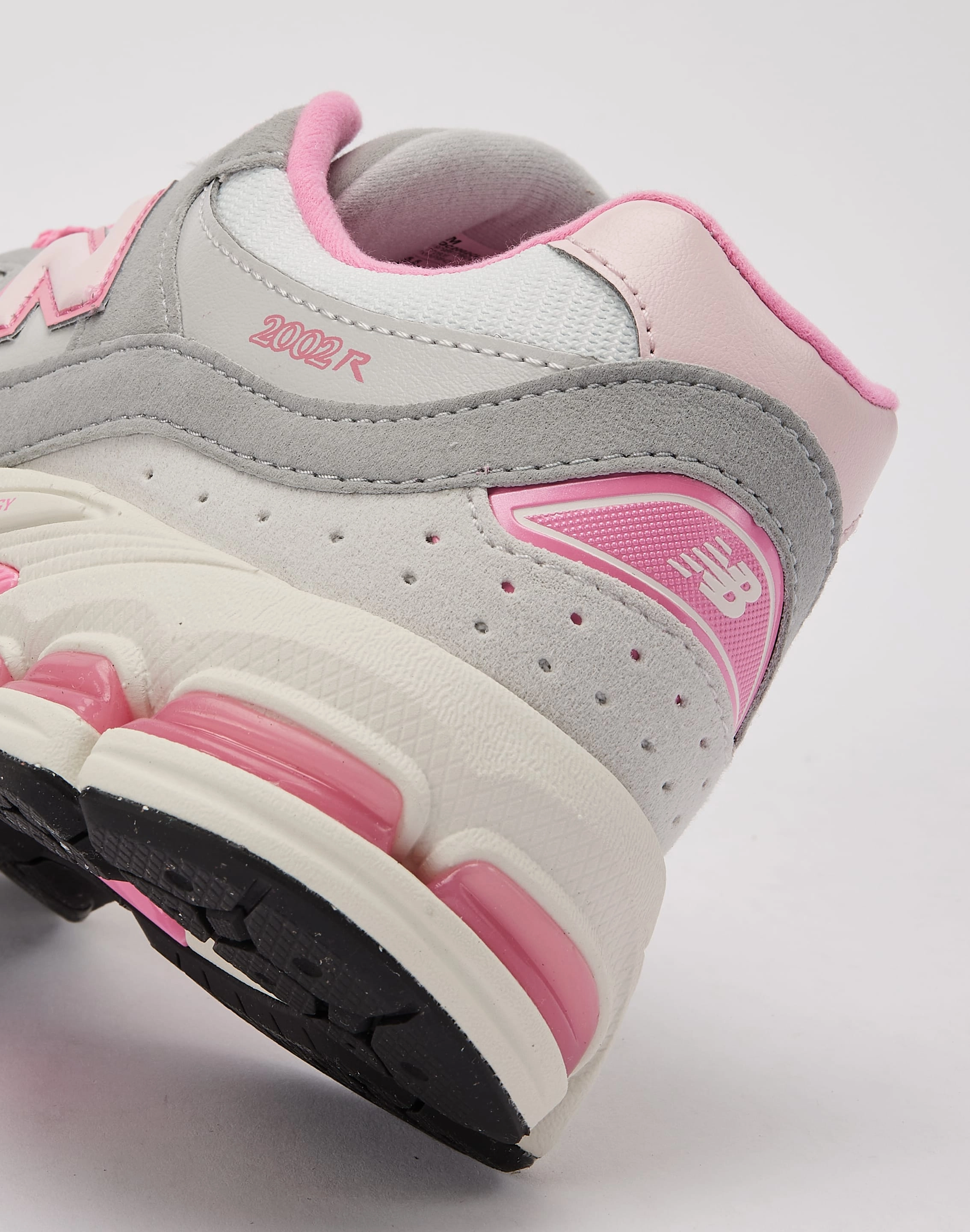 New Balance 2002R Grade-School Cushioned Shoes