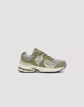 New Balance 2002R Pre-School New Balance sneakers with cushioned midsoles