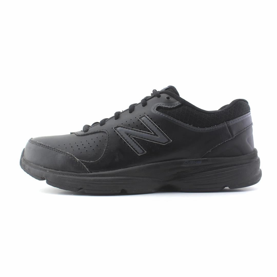 NEW BALANCE 411 V2 New Balance athletic performance footwear