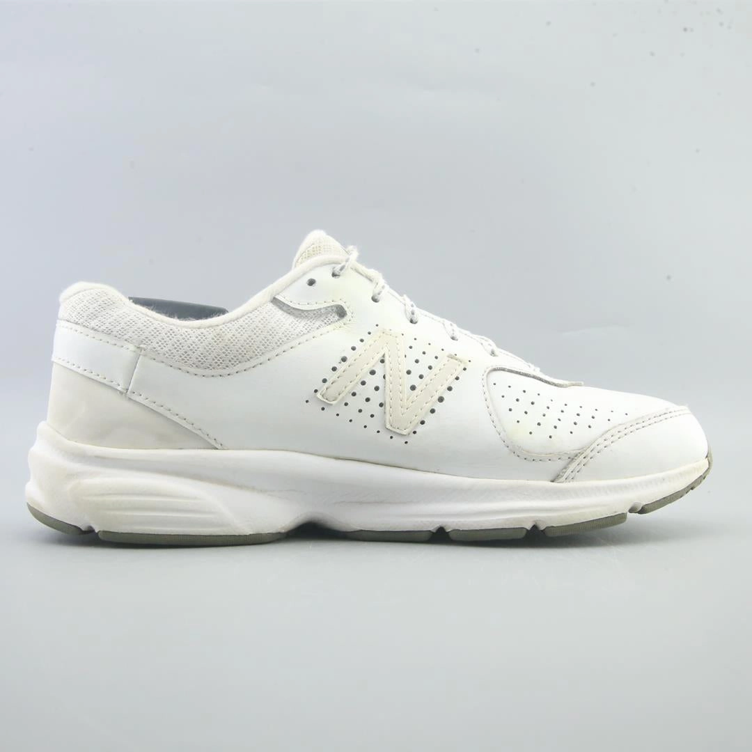 NEW BALANCE 411 V2 New Balance casual shoe looks