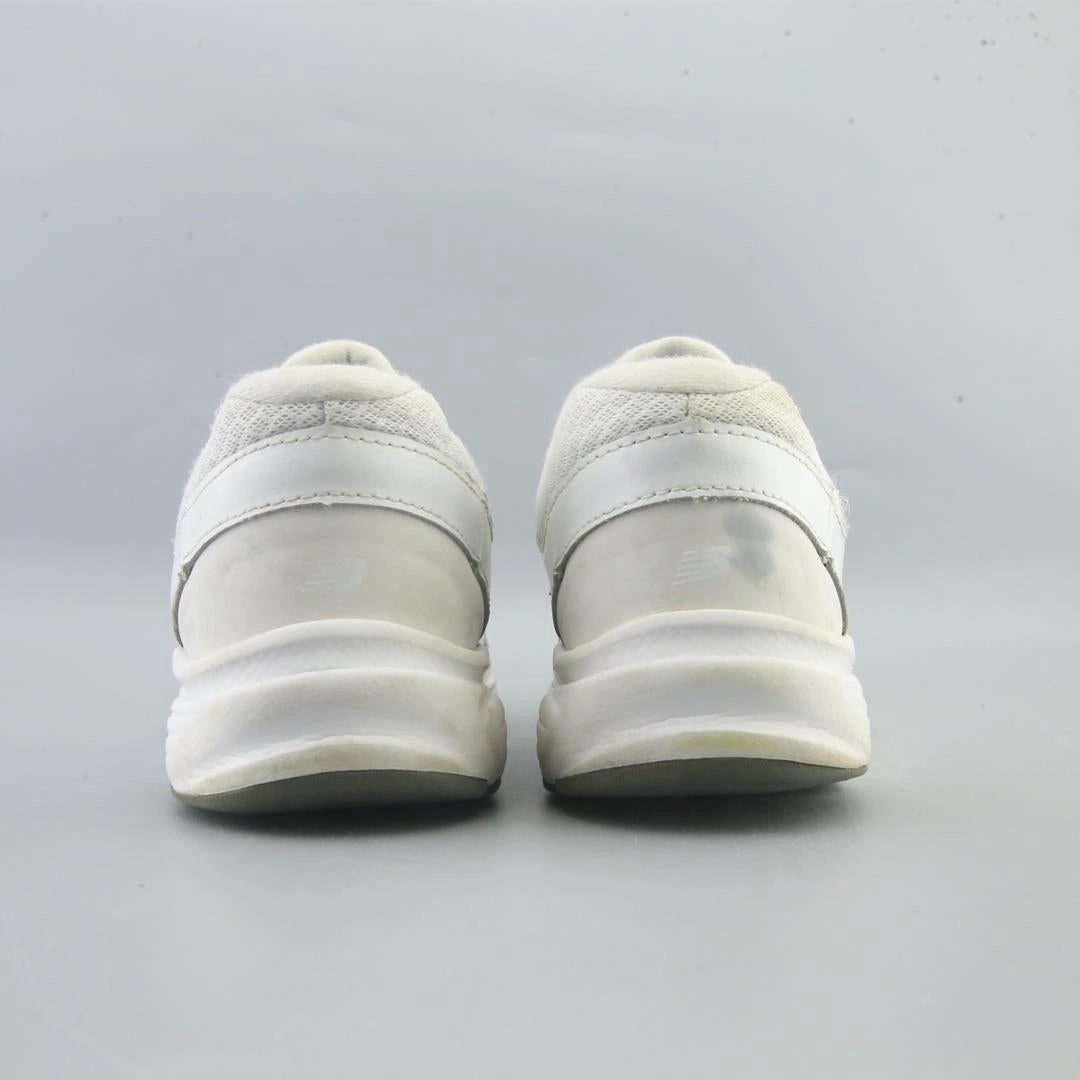 NEW BALANCE 411 V2 New Balance casual shoe looks
