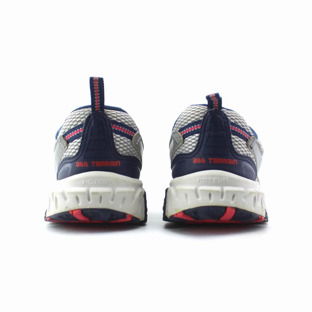 NEW BALANCE 412 V2 retro New Balance shoe shots