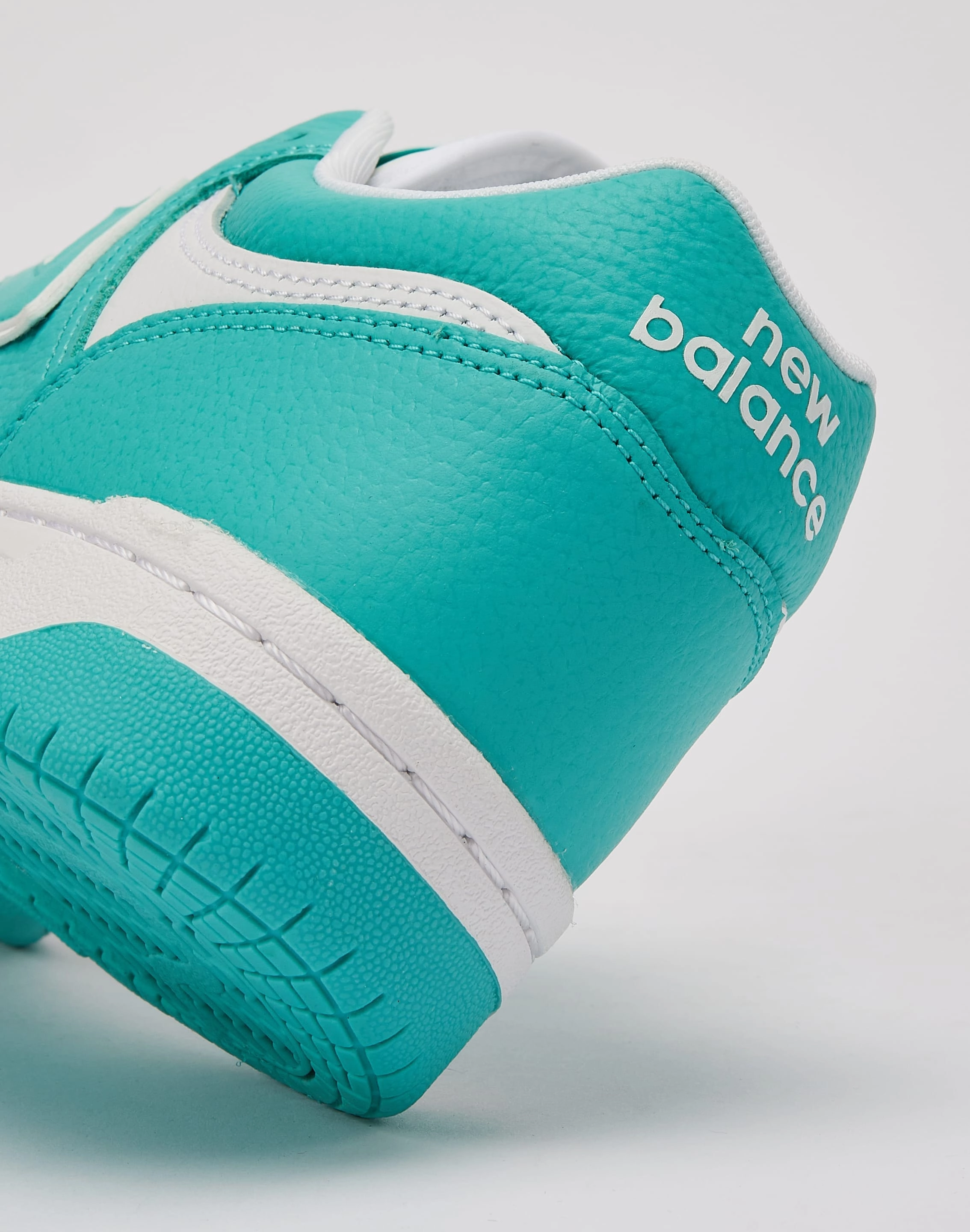 New Balance 480 Cushioned Shoes