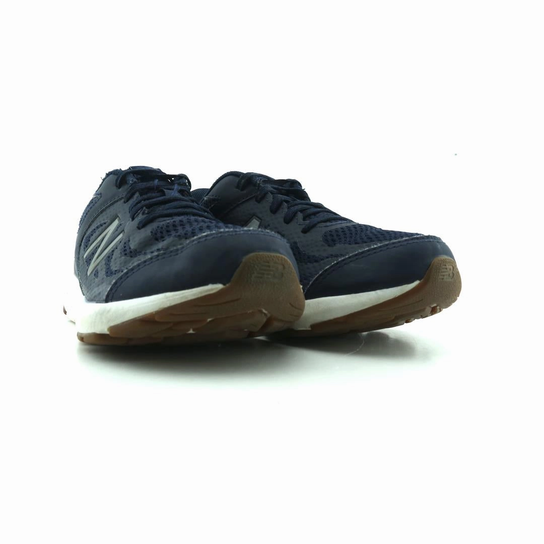 NEW BALANCE 519 New Balance casual shoe looks