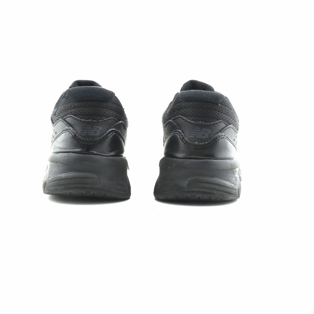 NEW BALANCE 519 New Balance casual shoe looks