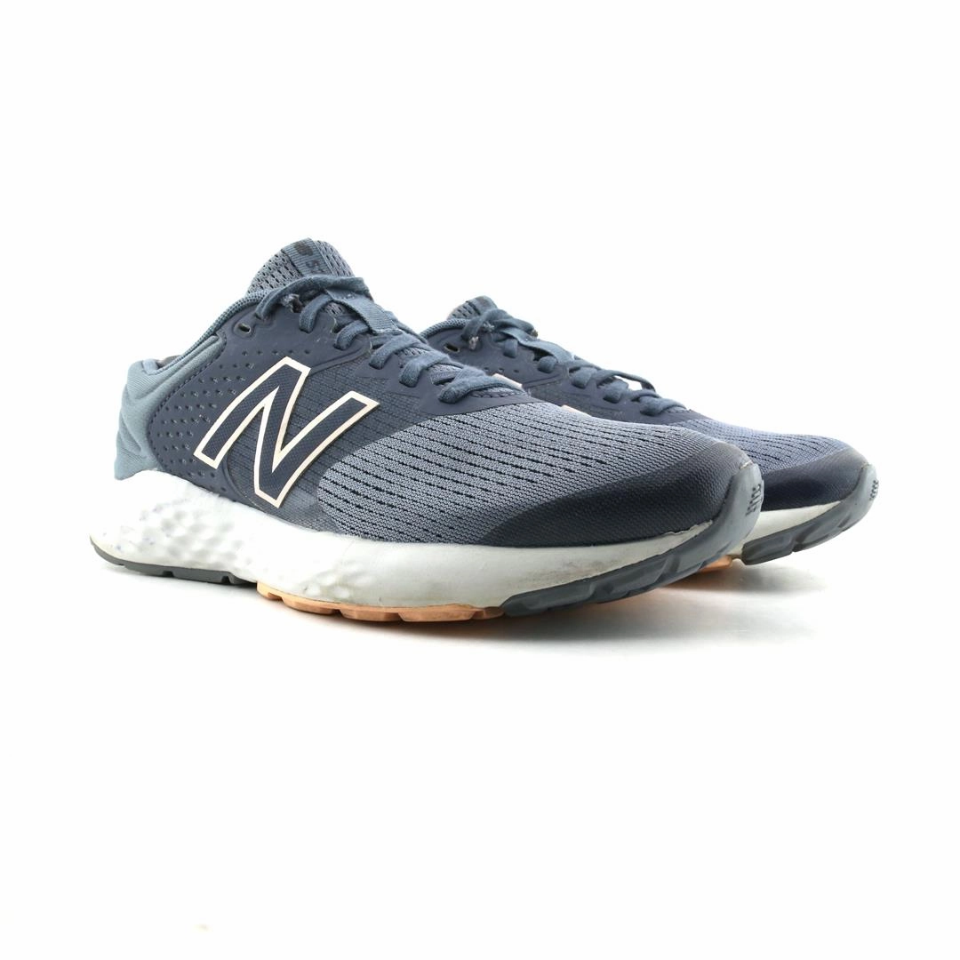 NEW BALANCE 520V5 New Balance trainer visuals
