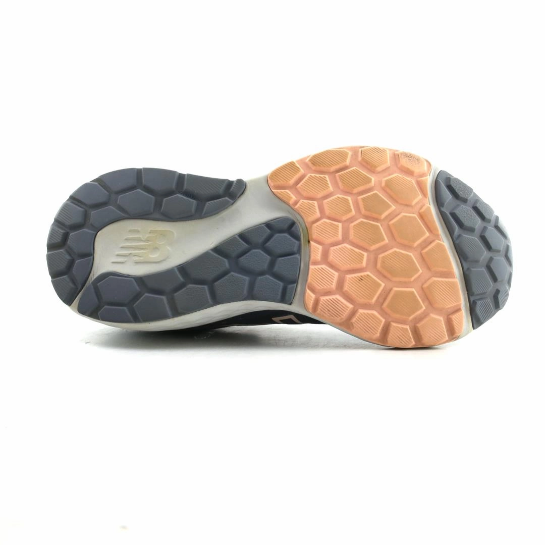 NEW BALANCE 520V5 New Balance trainer visuals