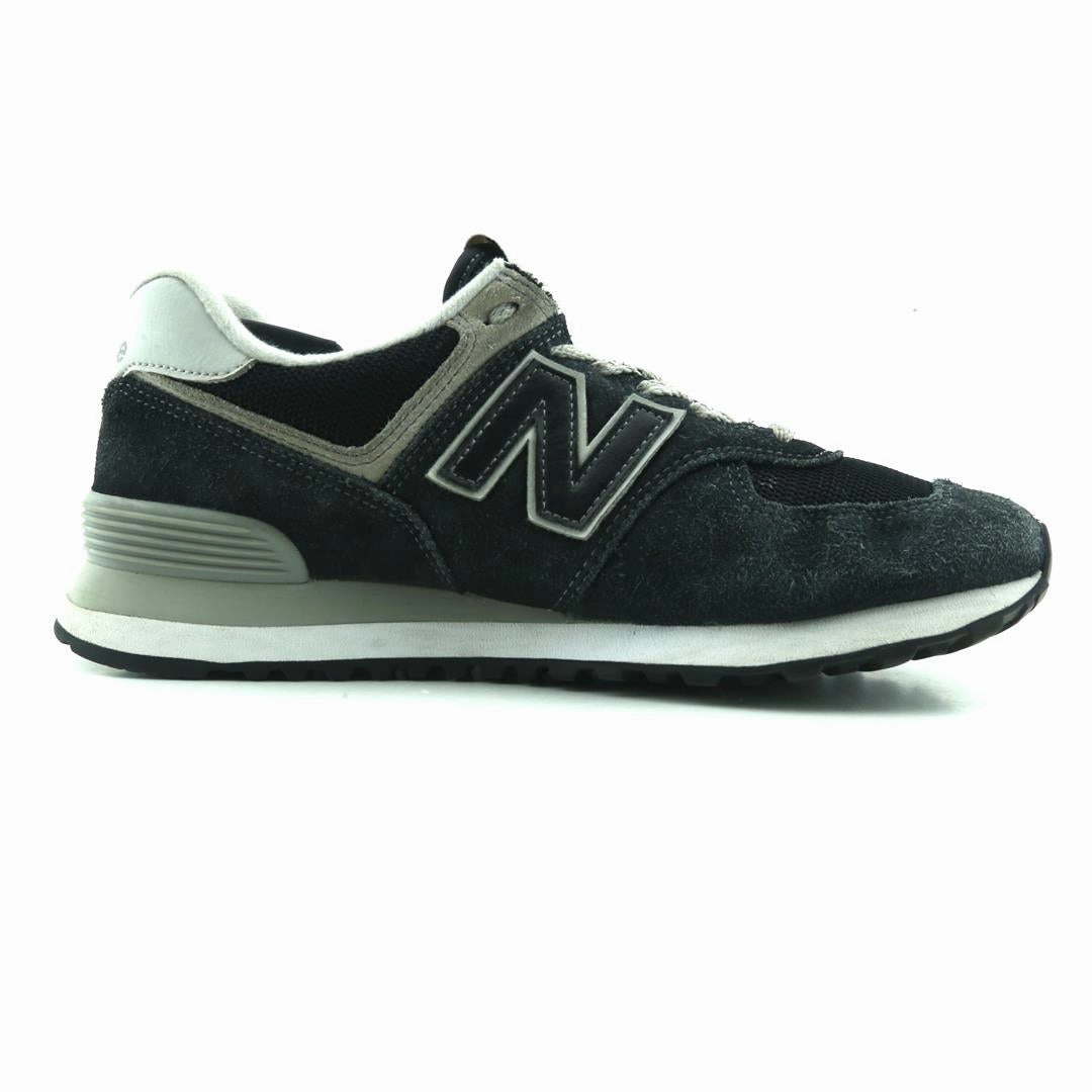 NEW BALANCE 574 CLASSIC New Balance casual shoe looks