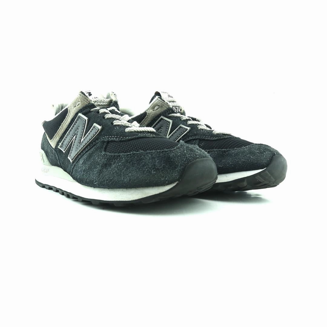 NEW BALANCE 574 CLASSIC New Balance casual shoe looks