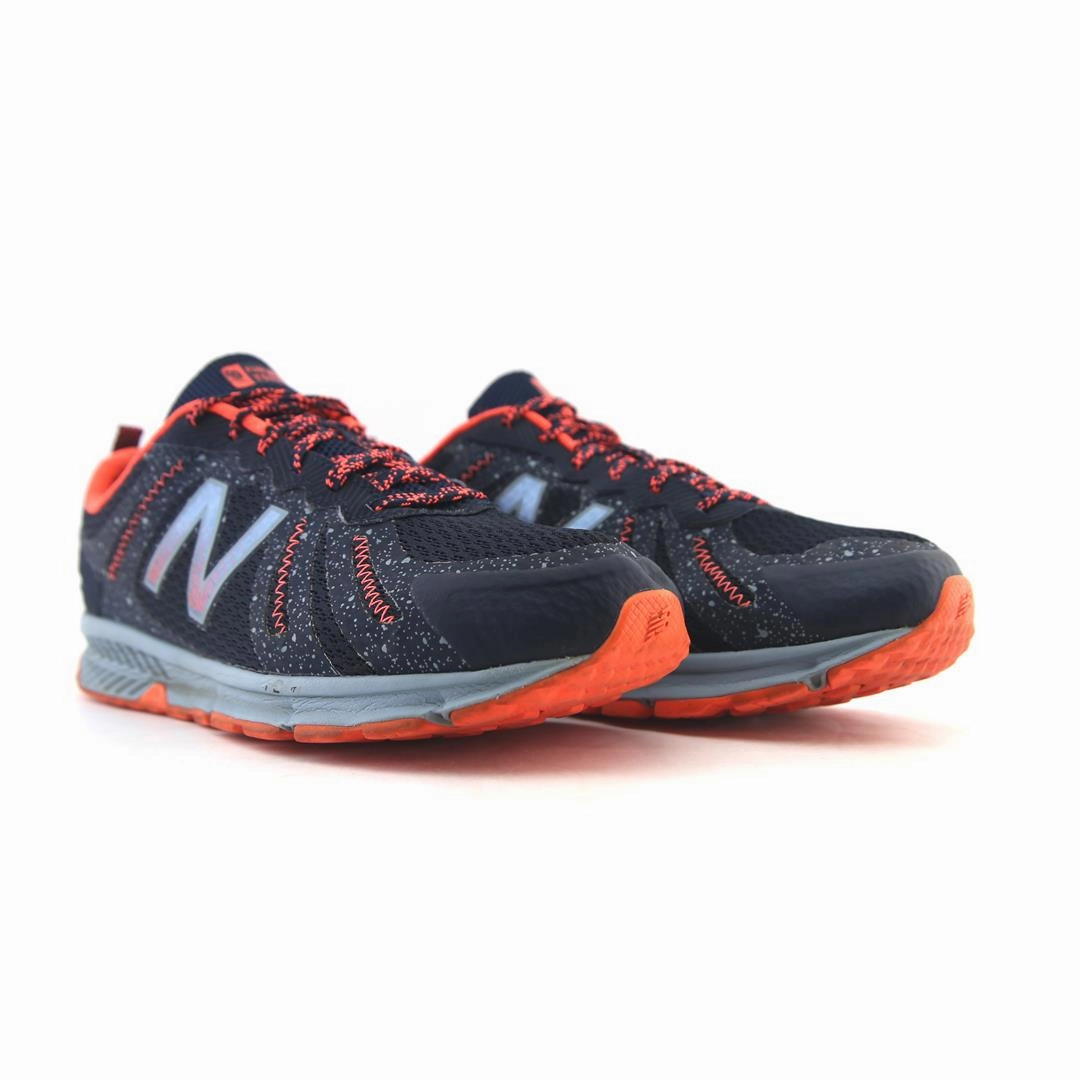 NEW BALANCE 590V4 retro New Balance shoe shots